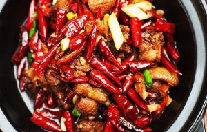 Antara 10 jenis makanan yang tidak sesuai untuk diambil ketika sahur: makanan berempah dan pedas. spicy food.